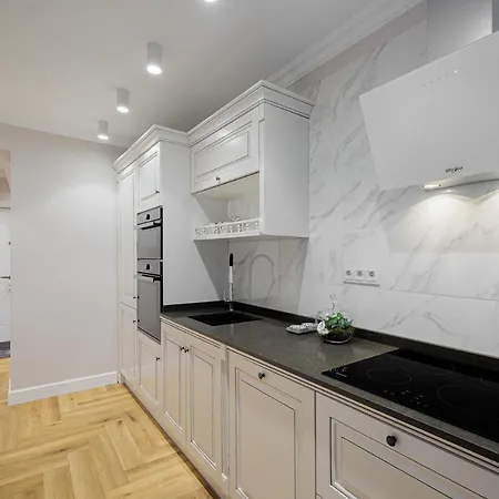 Bright House Cantemir *