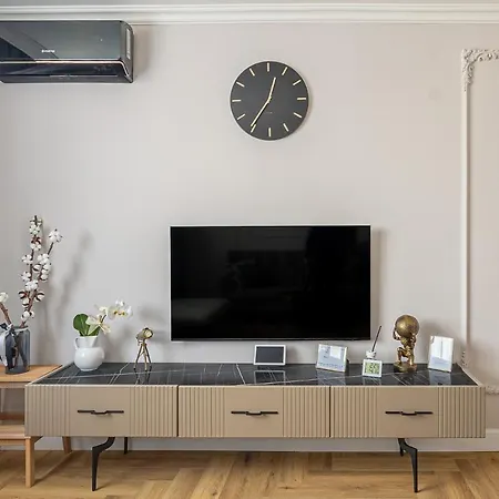 Bright House Cantemir Appartement