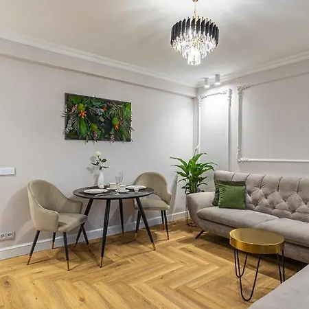 Bright House Cantemir