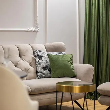 Bright House Cantemir *