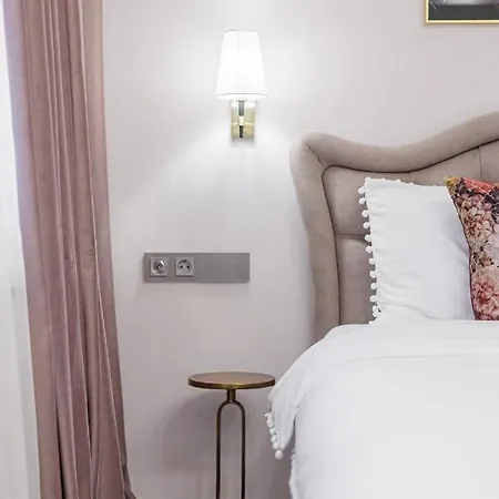 Bright House Cantemir * Бухарест