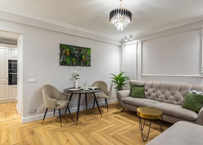 Bright House Cantemir